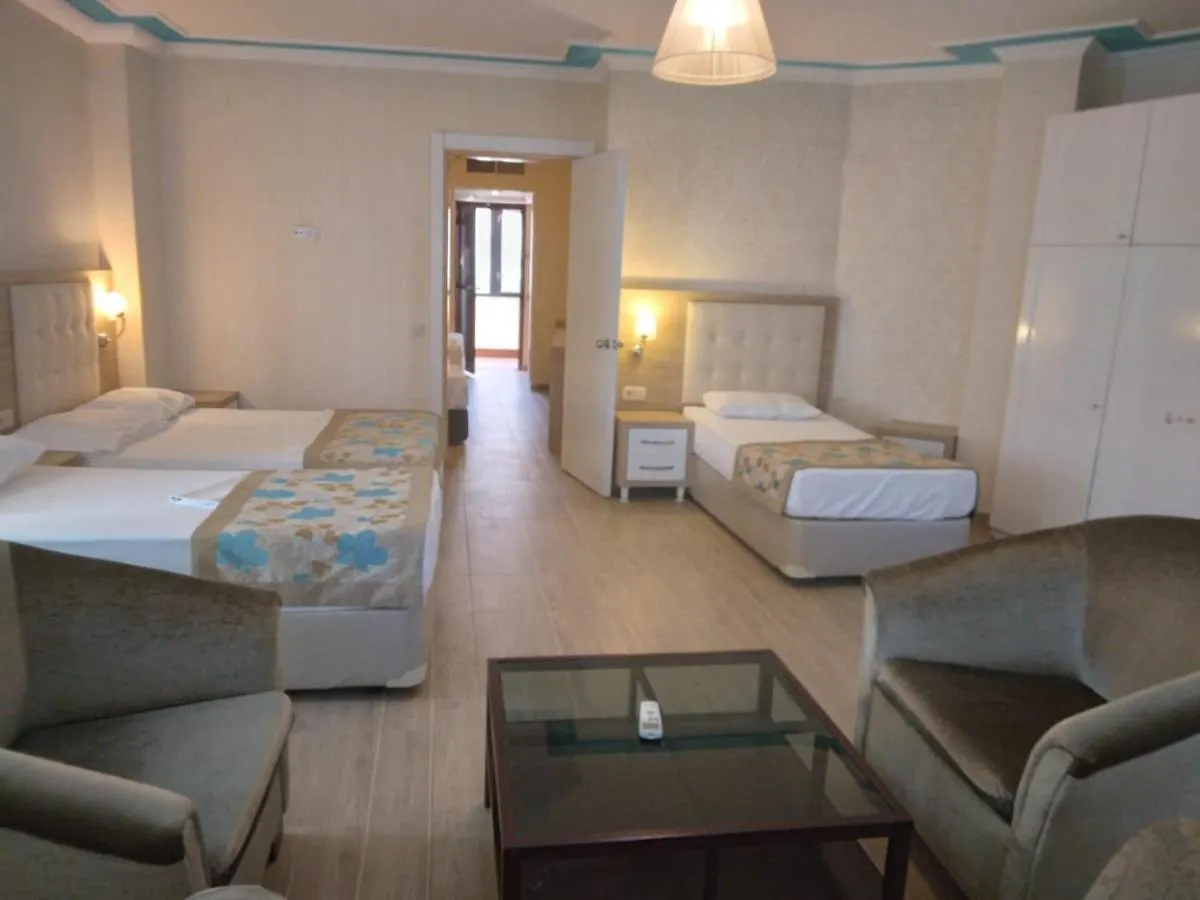 ****  Cender Hotel Antalya Turquía